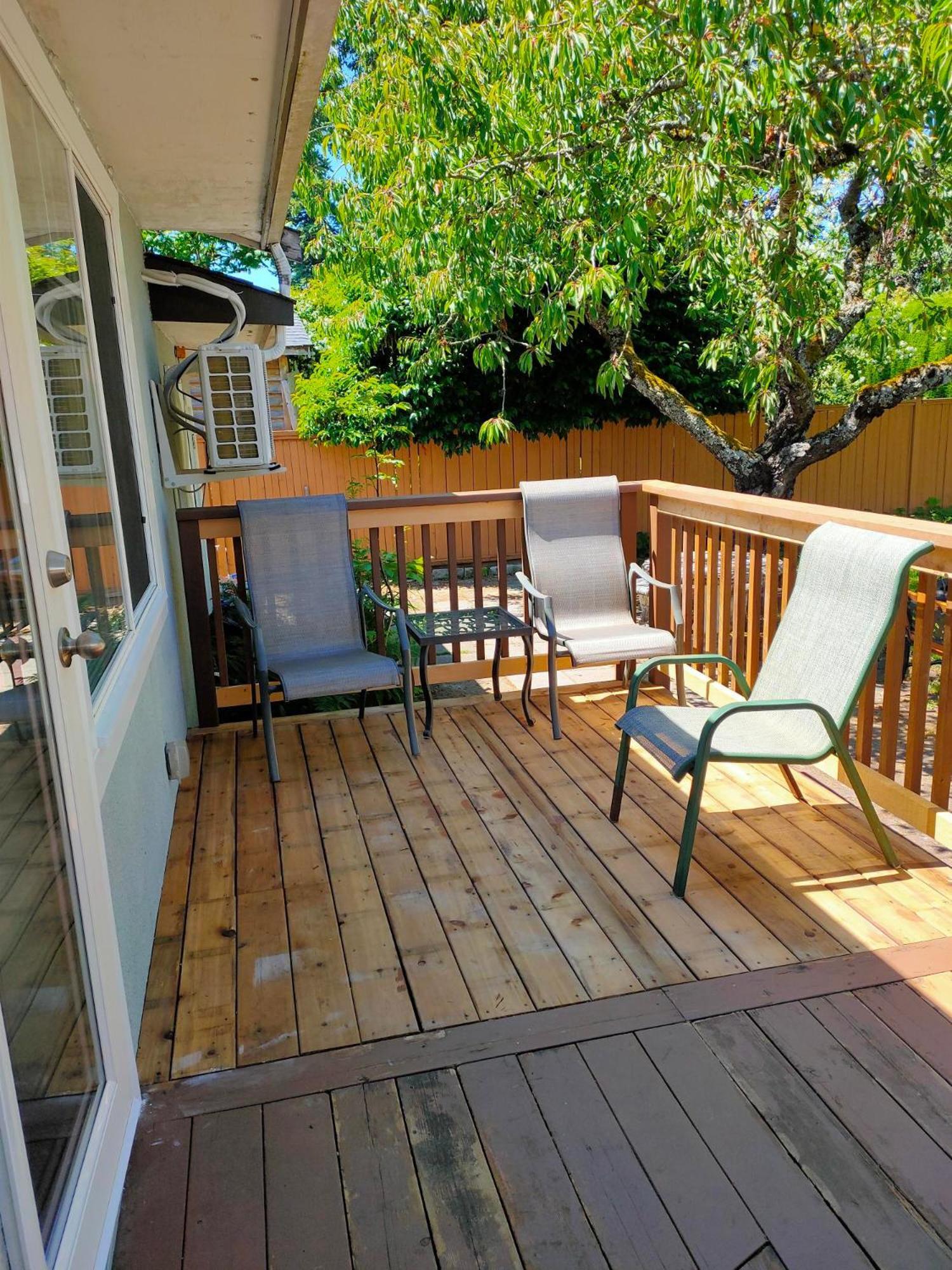 Semi Centre House 3* White Rock