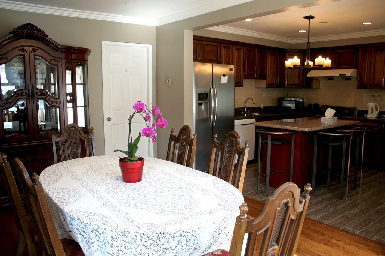 Semi Centre House Guest house White Rock